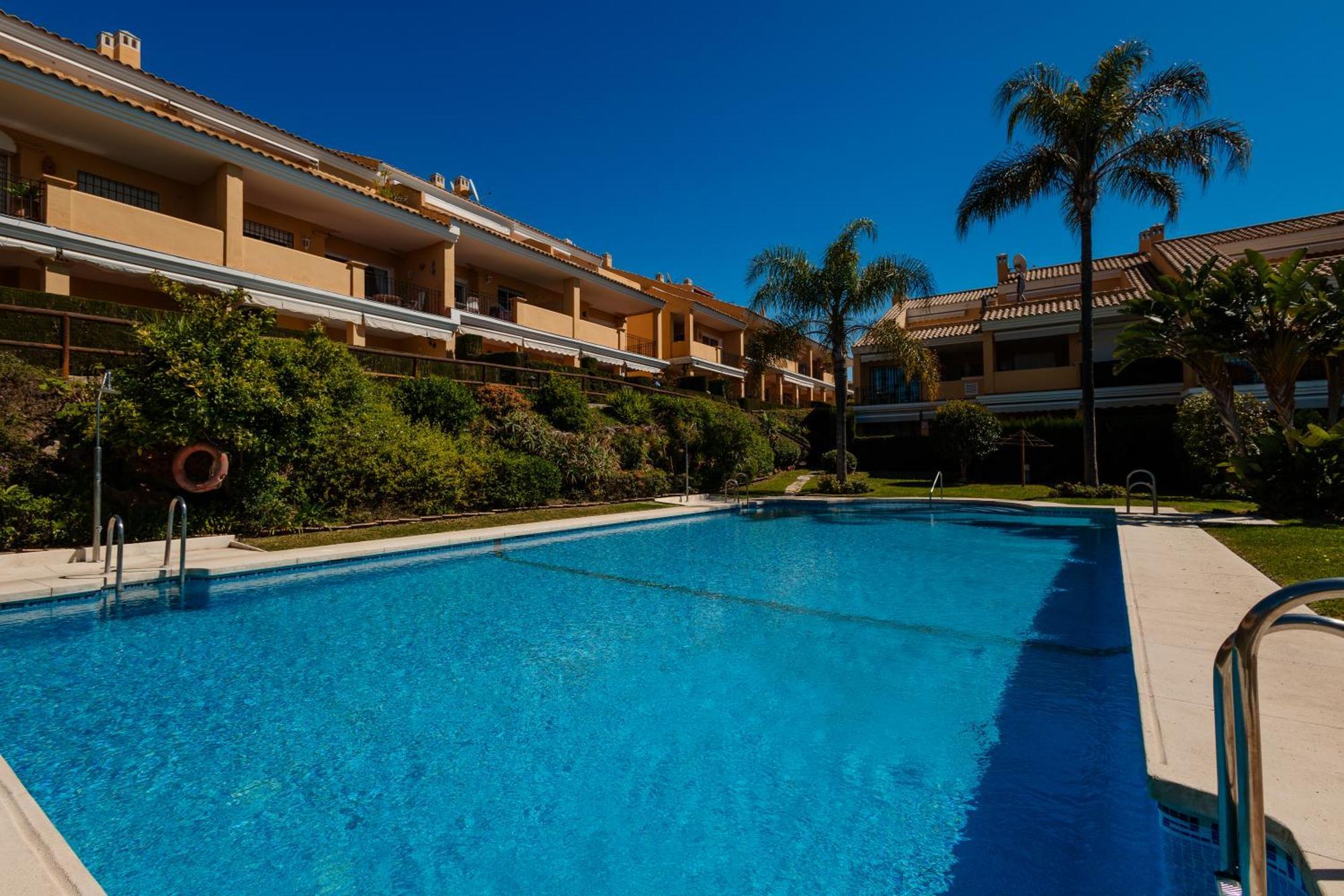 Beautiful Beachside Duplex With Amazing Sea Views Marbellac